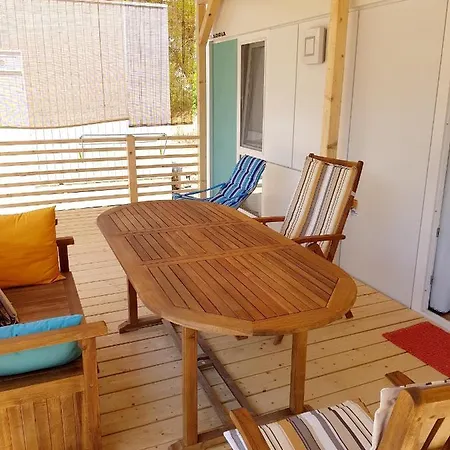 2 Bedrooms At Zivogosce 200 M Away From The With Furnished Garden And Wifi 포드고라